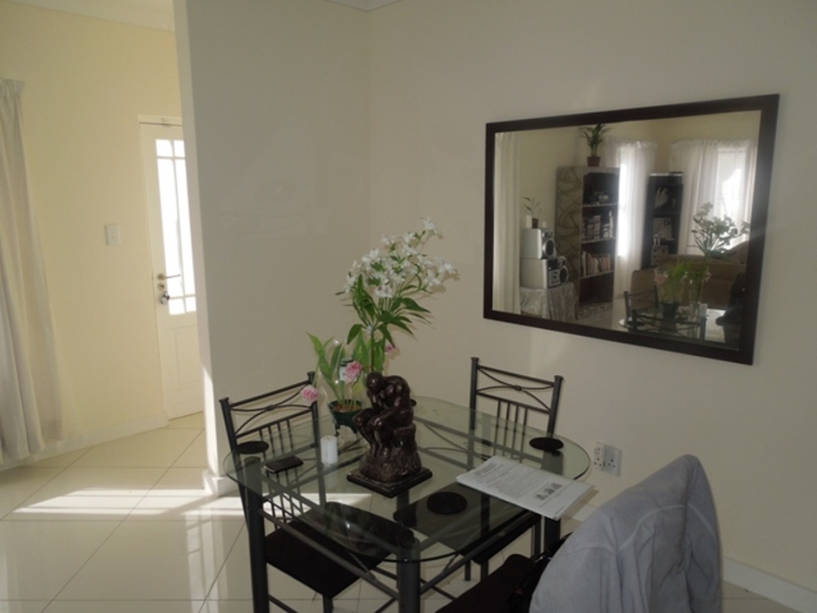 To Let 3 Bedroom Property for Rent in Fernwood Western Cape